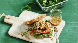 Steak Sandwiches with Caramelised Fennel Image